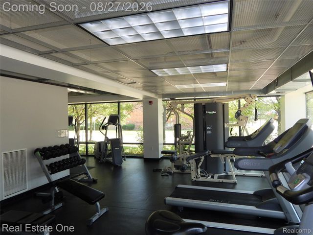 101 Curry Avenue 436, Royal Oak, MI 48067