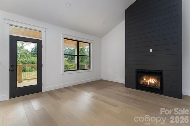 808 Maybank Drive, Hendersonville, NC 28739
