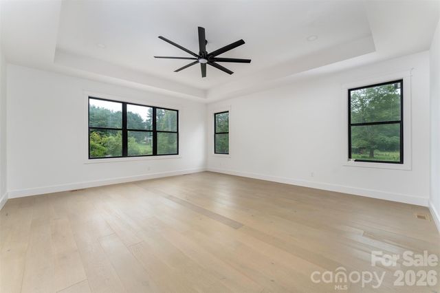 808 Maybank Drive, Hendersonville, NC 28739