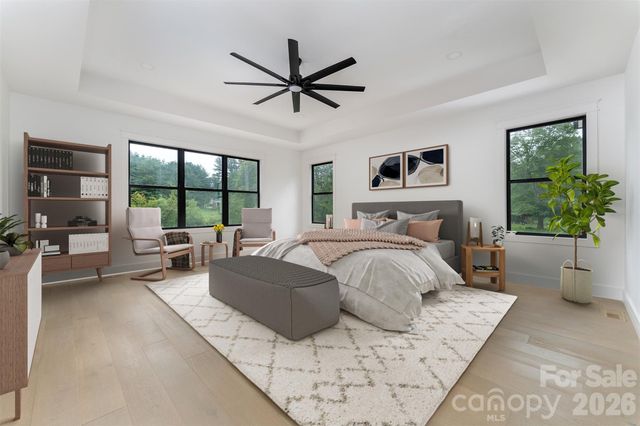 808 Maybank Drive, Hendersonville, NC 28739