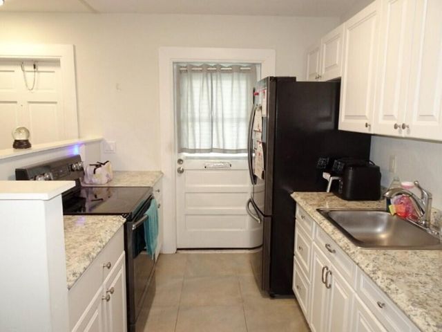 213 SE 3rd Avenue 2a, Boynton Beach, FL 33435
