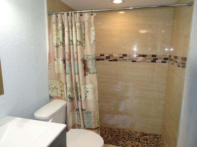 213 SE 3rd Avenue 2a, Boynton Beach, FL 33435