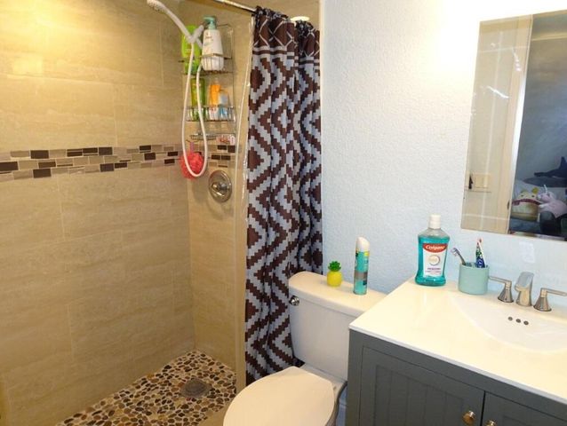 213 SE 3rd Avenue 2a, Boynton Beach, FL 33435