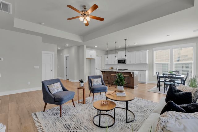 565 Fenwick Drive, Woodruff, SC 29388