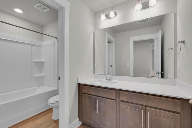 565 Fenwick Drive, Woodruff, SC 29388