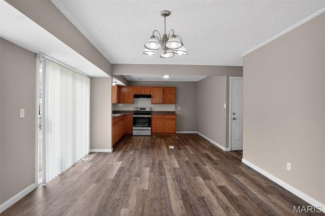 6349 Honey Bee Court, Florissant, MO 63033