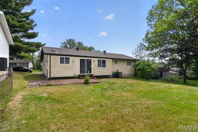 6349 Honey Bee Court, Florissant, MO 63033