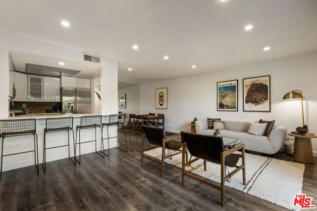 335 N Adams Street 222, Glendale, CA 91206