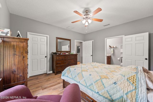 236 S 7TH Street, Macclenny, FL 32063