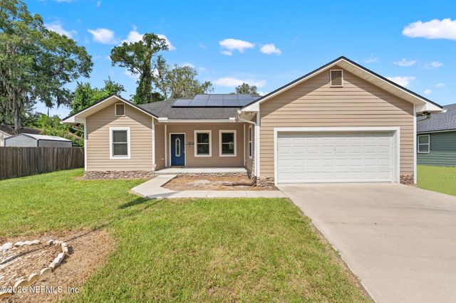 236 S 7TH Street, Macclenny, FL 32063