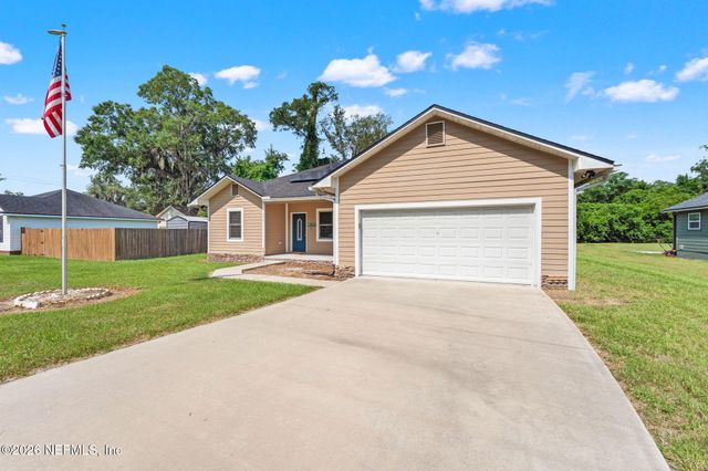 236 S 7TH Street, Macclenny, FL 32063