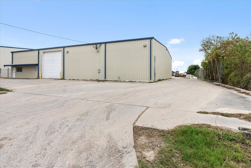 820 Mcbride, Corpus Christi, TX 78408 — photo 3