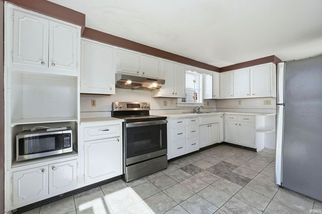 4430 Buell Drive, Fort Wayne, IN 46807