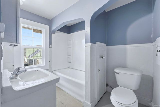 4430 Buell Drive, Fort Wayne, IN 46807