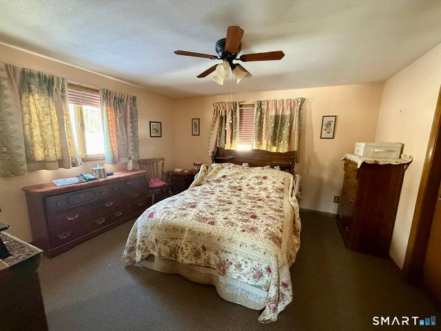 9 Dara Lane, Granby, CT 06060