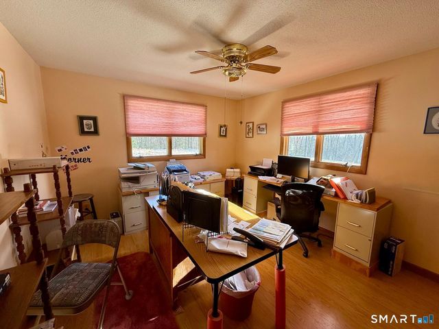 9 Dara Lane, Granby, CT 06060