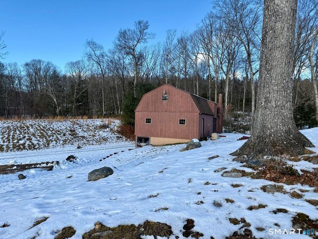 9 Dara Lane, Granby, CT 06060