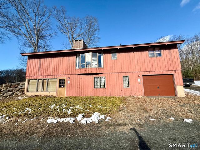 9 Dara Lane, Granby, CT 06060