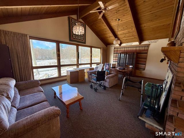 9 Dara Lane, Granby, CT 06060