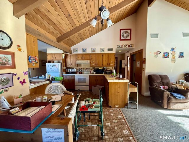 9 Dara Lane, Granby, CT 06060