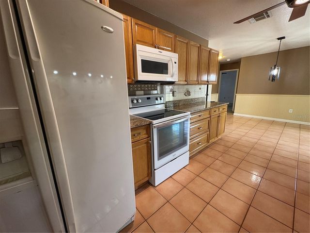 6752 DENNISON AVENUE, North Port, FL 34287