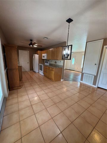 6752 DENNISON AVENUE, North Port, FL 34287