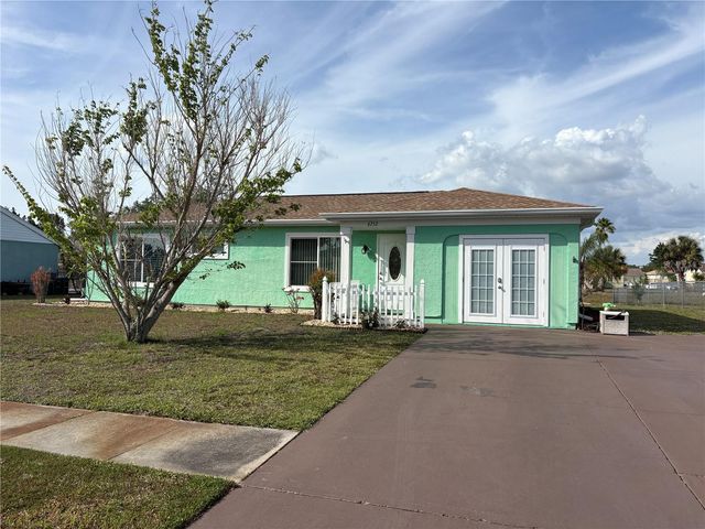 6752 DENNISON AVENUE, North Port, FL 34287