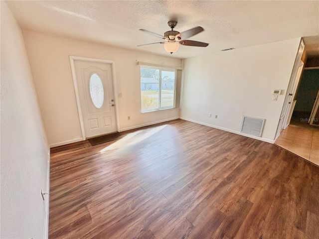 6752 DENNISON AVENUE, North Port, FL 34287