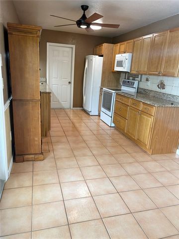 6752 DENNISON AVENUE, North Port, FL 34287