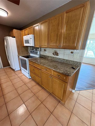 6752 DENNISON AVENUE, North Port, FL 34287