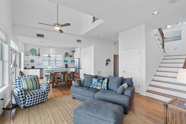 650 Dove Island, Livingston, TX 77351