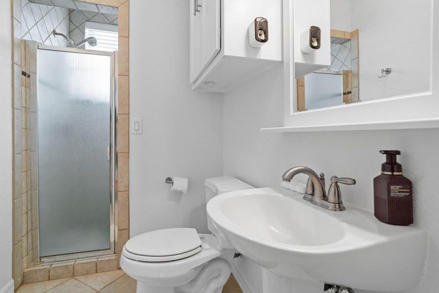 650 Dove Island, Livingston, TX 77351