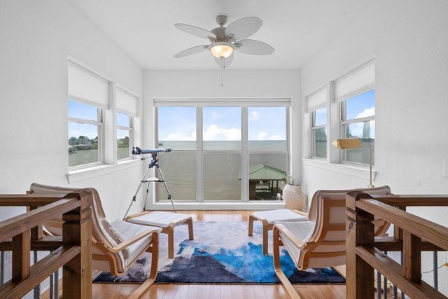 650 Dove Island, Livingston, TX 77351