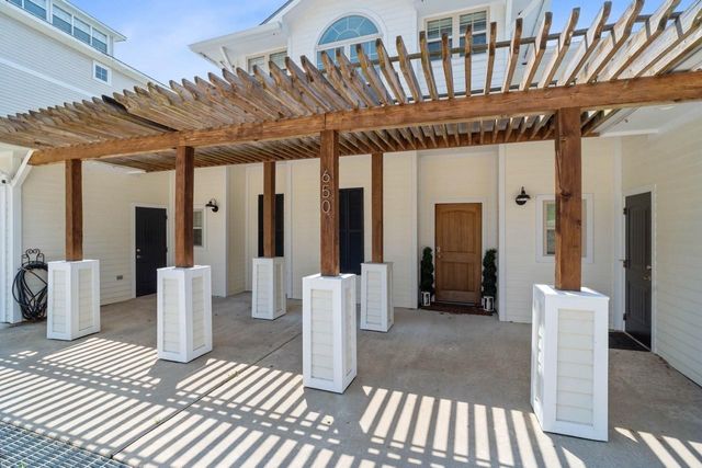 650 Dove Island, Livingston, TX 77351