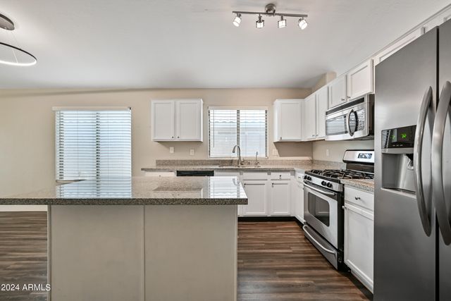 8775 W ADAM Avenue, Peoria, AZ 85382