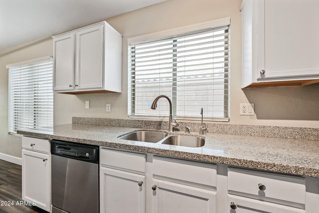 8775 W ADAM Avenue, Peoria, AZ 85382