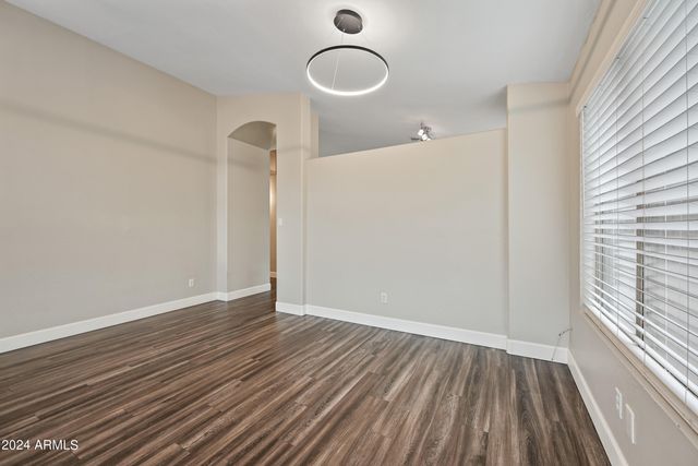 8775 W ADAM Avenue, Peoria, AZ 85382