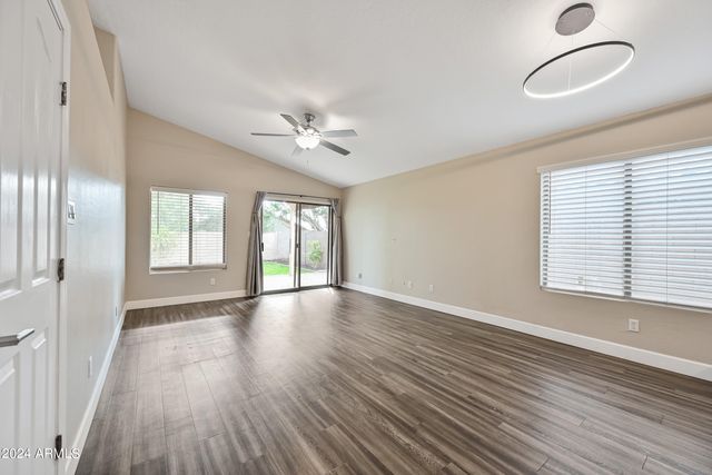 8775 W ADAM Avenue, Peoria, AZ 85382