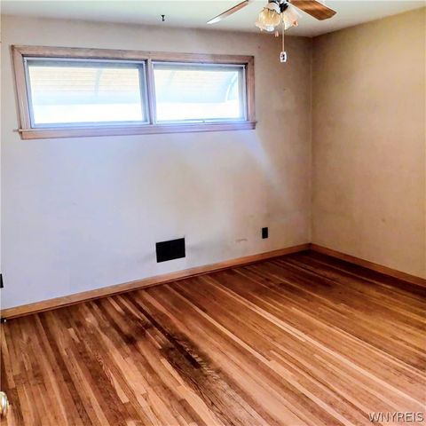 41 Petan Drive, Cheektowaga, NY 14225
