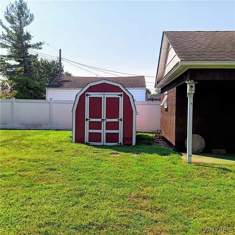 41 Petan Drive, Cheektowaga, NY 14225