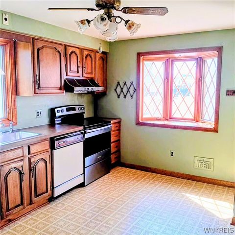 41 Petan Drive, Cheektowaga, NY 14225