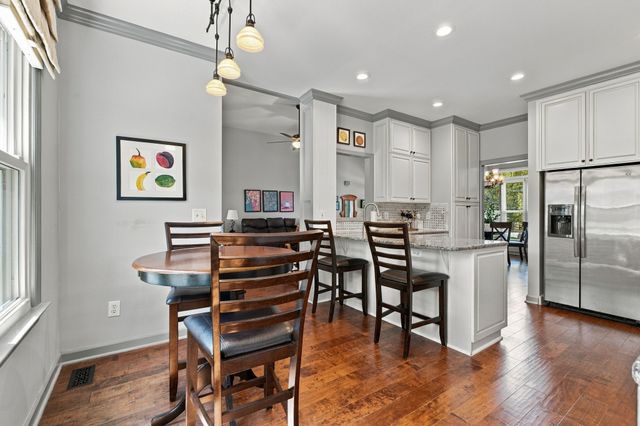 8207 Poplar Creek Rd, Nashville, TN 37221