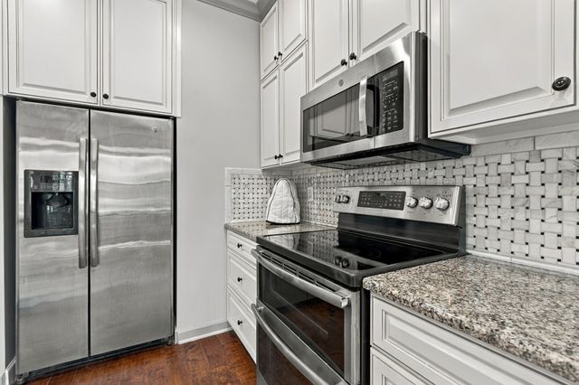 8207 Poplar Creek Rd, Nashville, TN 37221