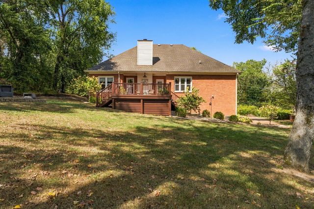 8207 Poplar Creek Rd, Nashville, TN 37221