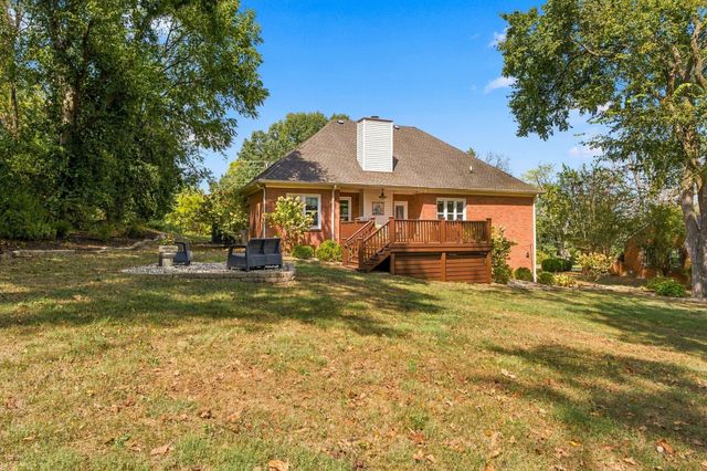 8207 Poplar Creek Rd, Nashville, TN 37221