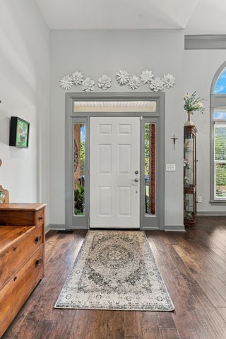 8207 Poplar Creek Rd, Nashville, TN 37221