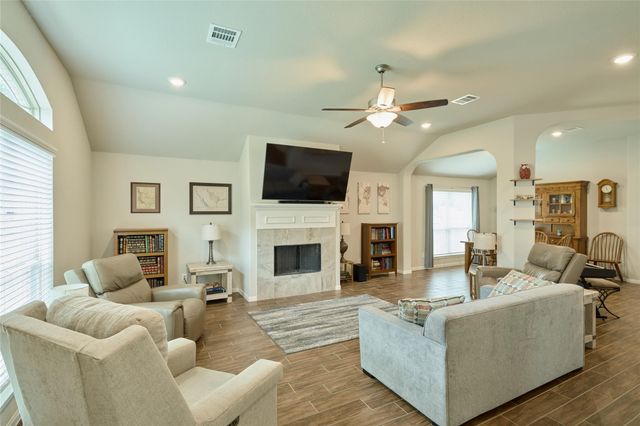 4234 Windswept Drive, Montgomery, TX 77356