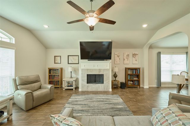 4234 Windswept Drive, Montgomery, TX 77356