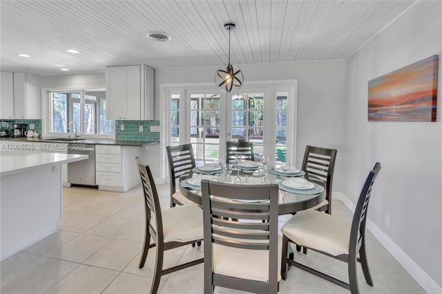 222 SE 11th Ct, Deerfield Beach, FL 33441