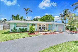 222 SE 11th Ct, Deerfield Beach, FL 33441